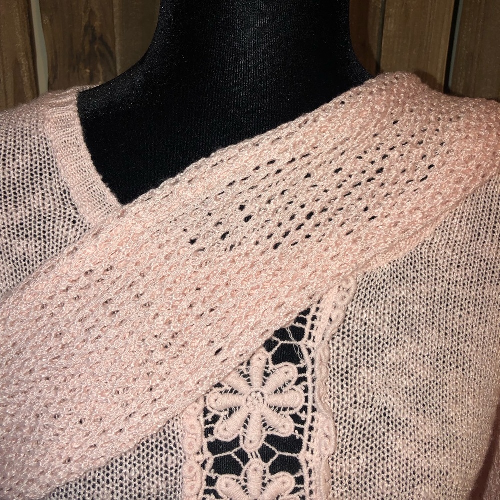 Derek heart sweater. Long. Pale pink. Large cute! - Picture 2 of 4